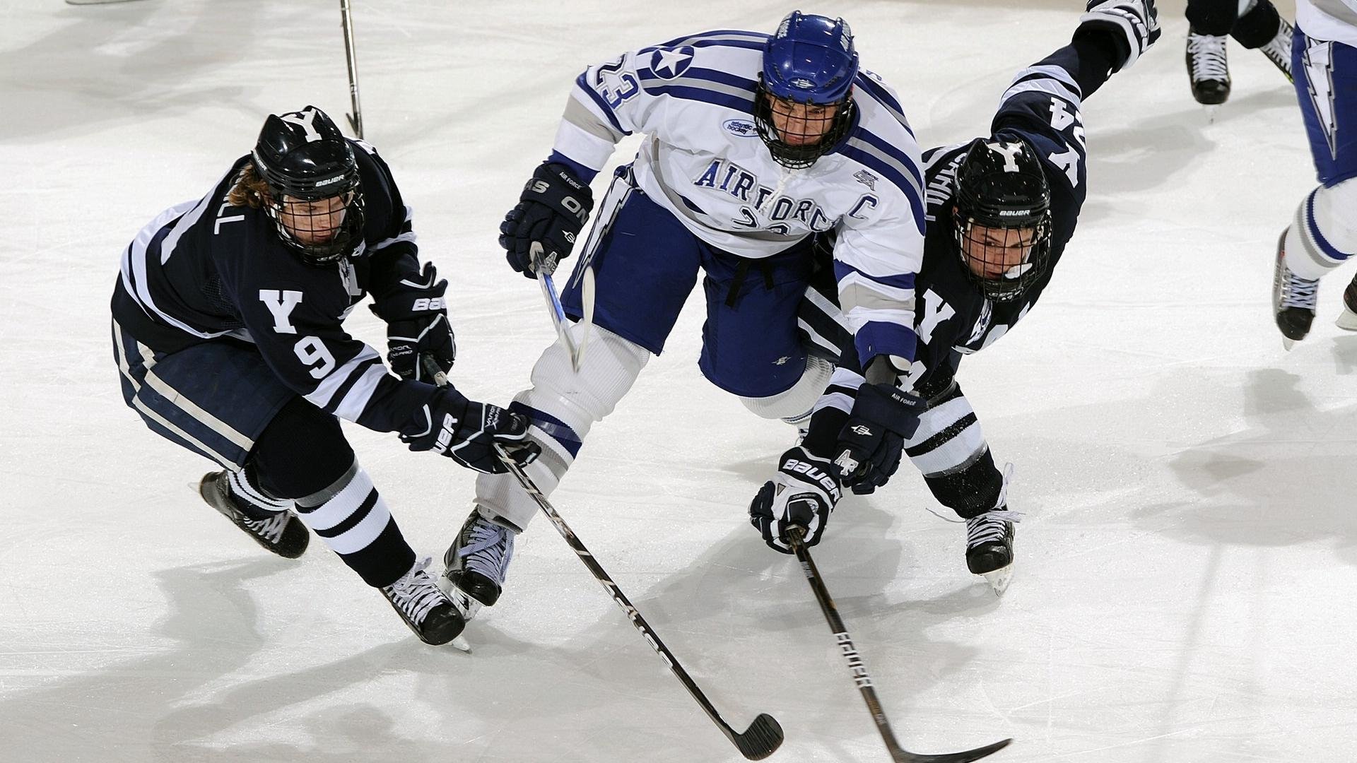 开云体育在线-克瓦拉茨赫利亚攻防统治全场！澳大利亚战术体系在奥地利天才面前黯然失色